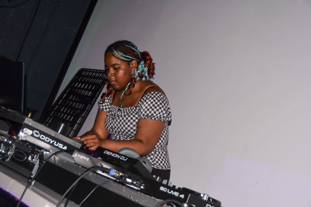 SNARL I DJ - DJ Meow